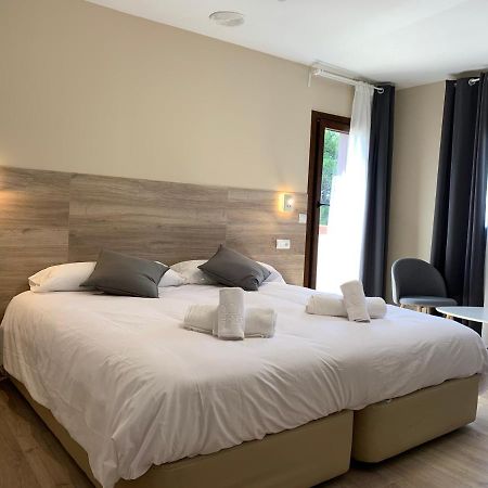 Hotel El Cobertizo Plasencia del Monte 외부 사진