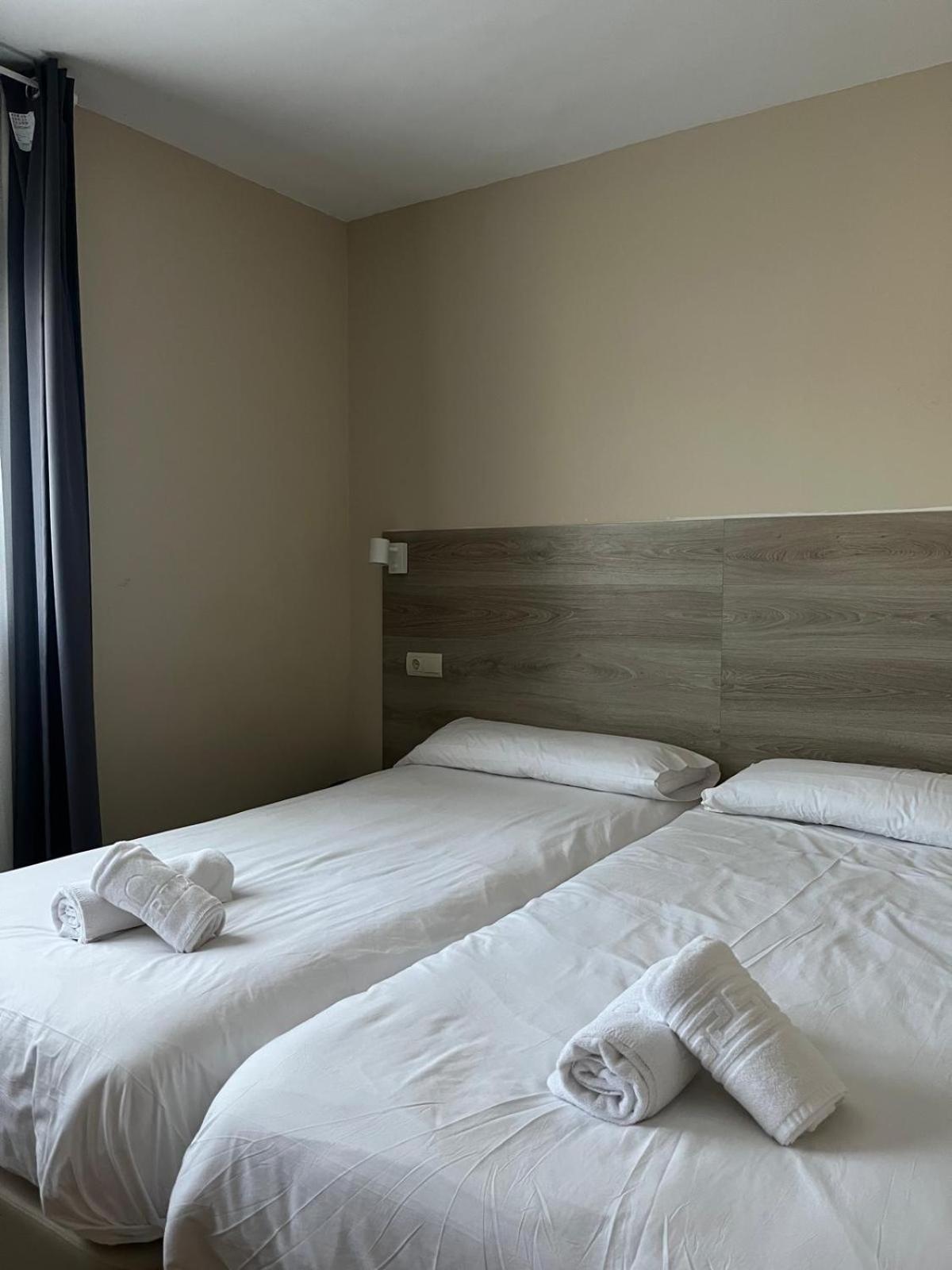 Hotel El Cobertizo Plasencia del Monte 외부 사진