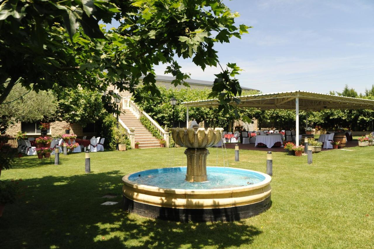 Hotel El Cobertizo Plasencia del Monte 외부 사진