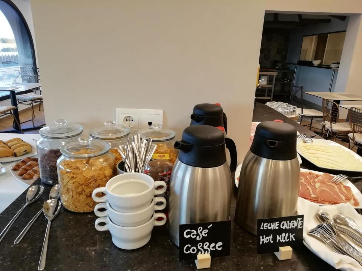 Hotel El Cobertizo Plasencia del Monte 외부 사진